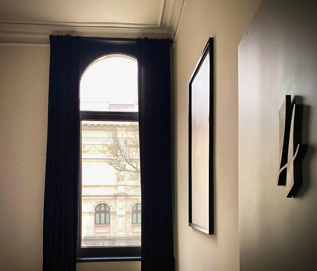בית הארחה Antwerp Museum Suites